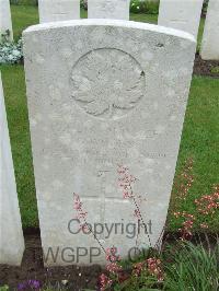 Etaples Military Cemetery - Woods, George